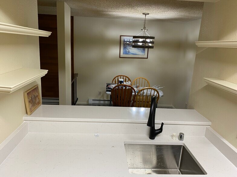 Building Photo - 14555 NE 32nd St