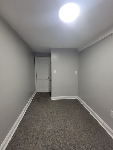 Building Photo - 3242 Westmont Ave