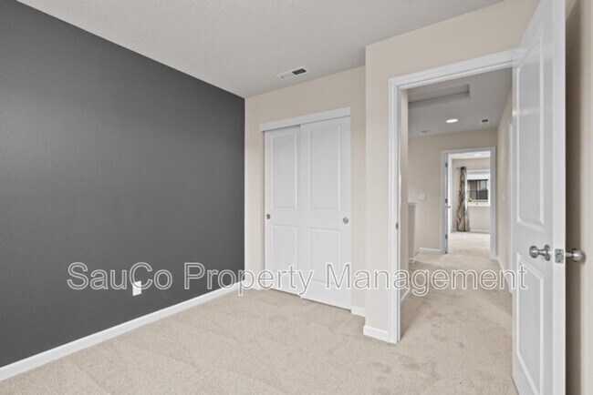 Building Photo - 7595 NW 170th Ave