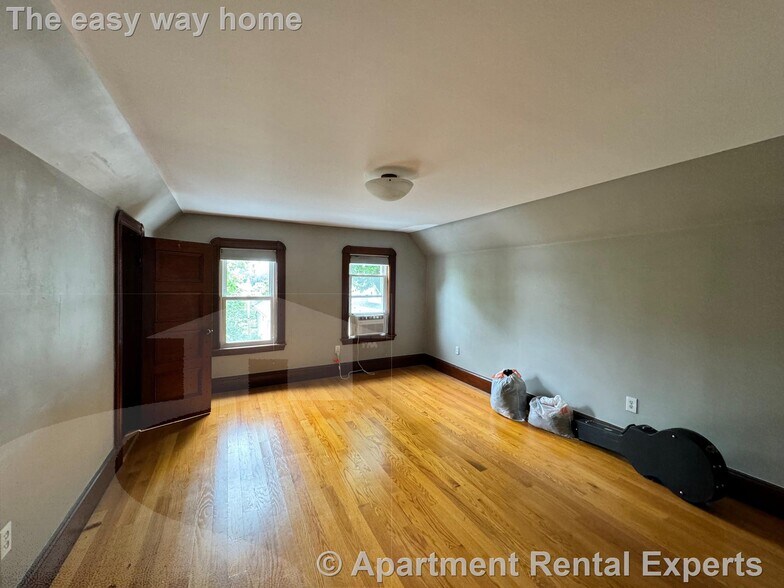 Building Photo - 29 Fairmount Ave
