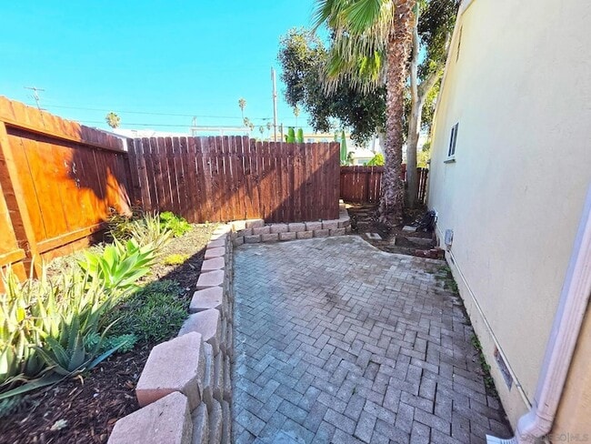 Building Photo - 4942 Jumano Ave