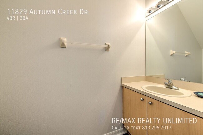 Building Photo - 11829 Autumn Creek Dr