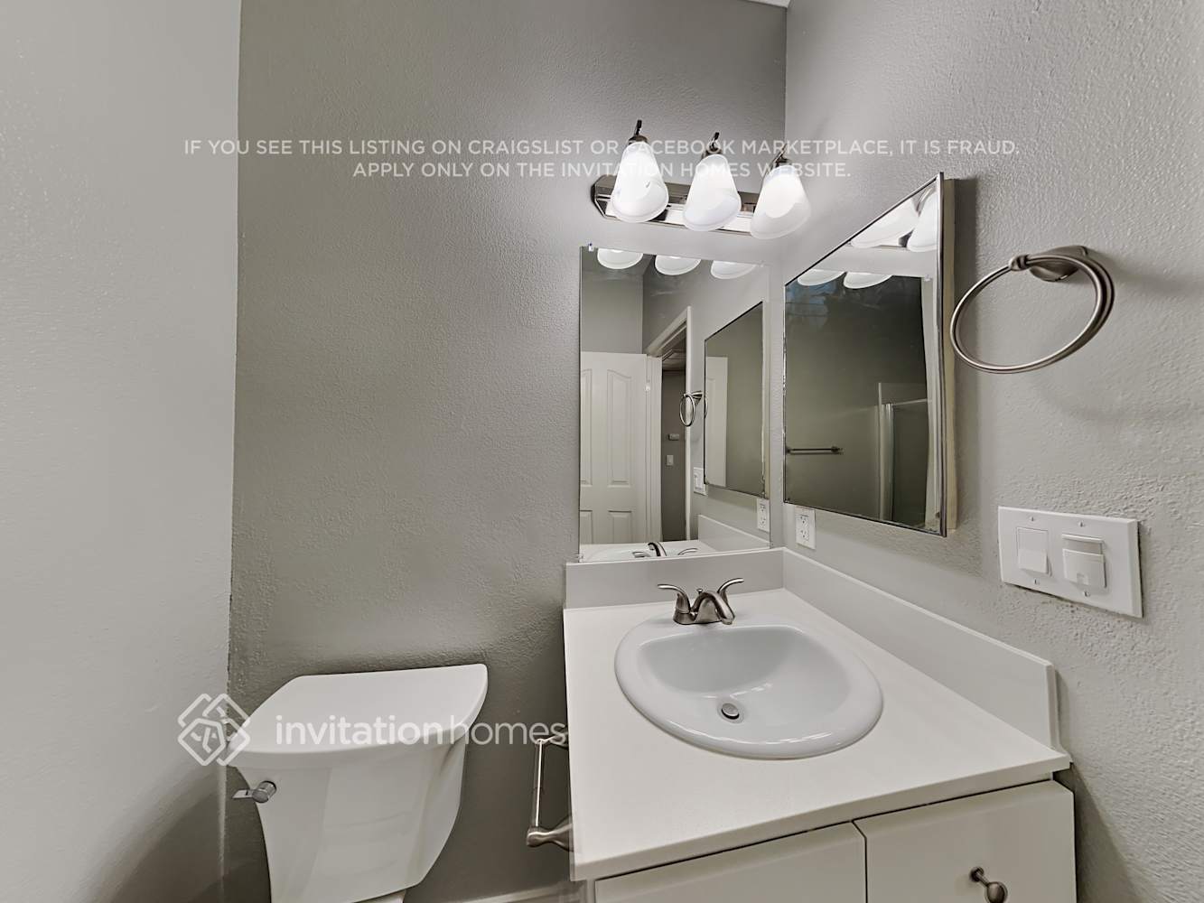 Building Photo - 8209 Filifera Way