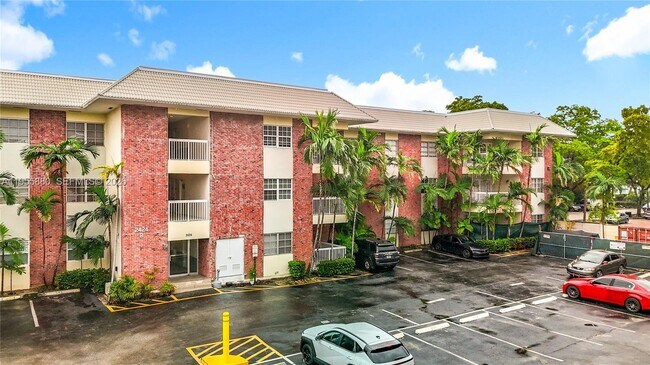 Building Photo - 2424 SE 17th St