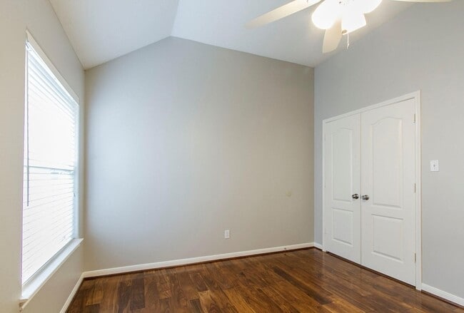 Building Photo - 1230 Sienna Hill Dr