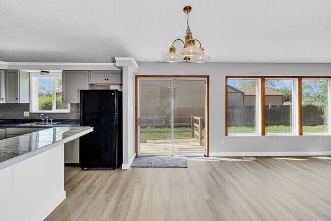 Building Photo - Cozy, Remodeled Gem with Spacious Backyard – Your Perfect Rental Home!