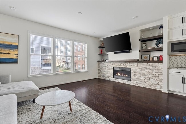 Building Photo - 5271 Old Main St