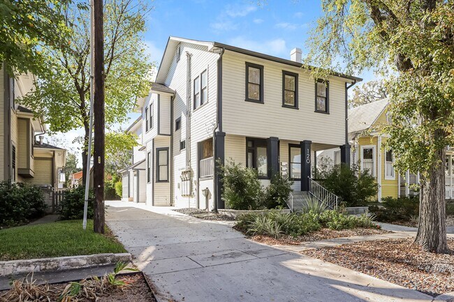 Building Photo - 120 E Magnolia Ave