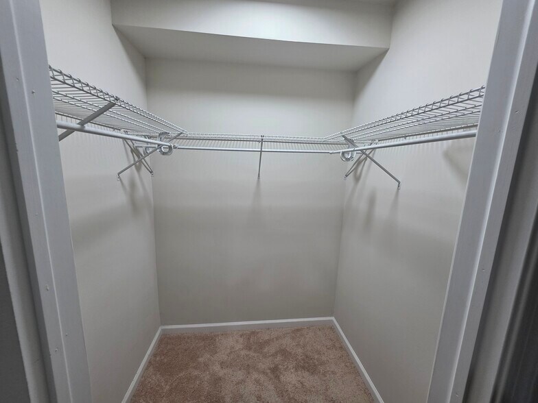 Building Photo - 9902 Obin Ln