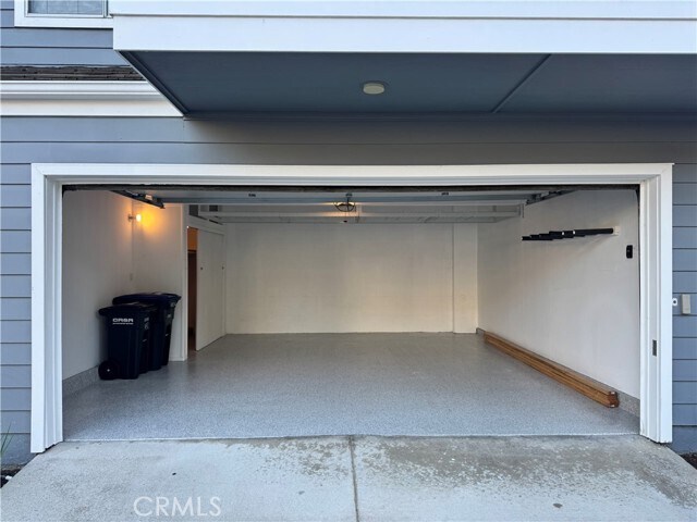 Building Photo - 182 Westport