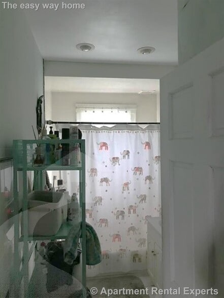 Building Photo - 156 Middlesex Ave