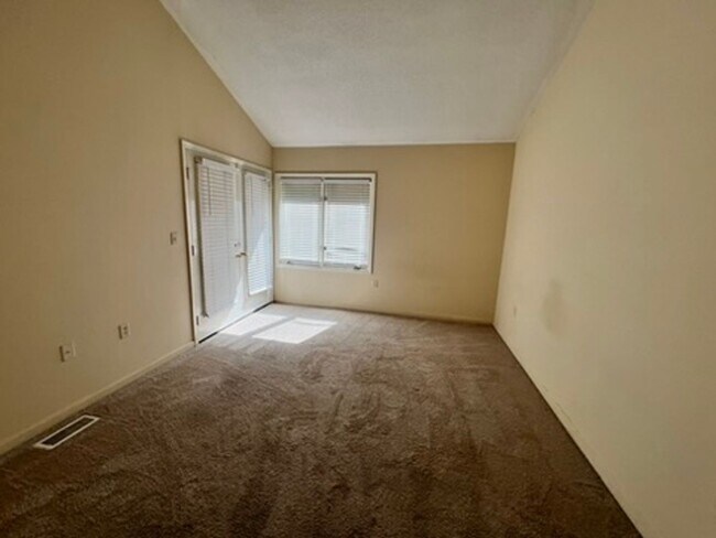 Building Photo - 600-811 Anderson Hwy.