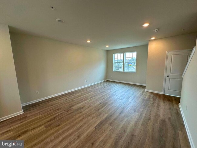 Building Photo - 172 Bell Ct