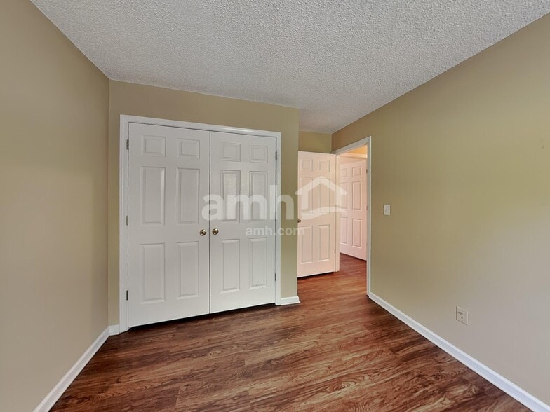 Building Photo - 12719 Diamond Dr