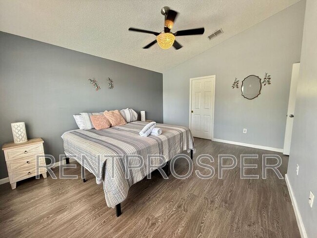 Building Photo - 600 Eagle Pointe S