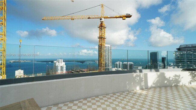 Building Photo - 801 S Miami Ave