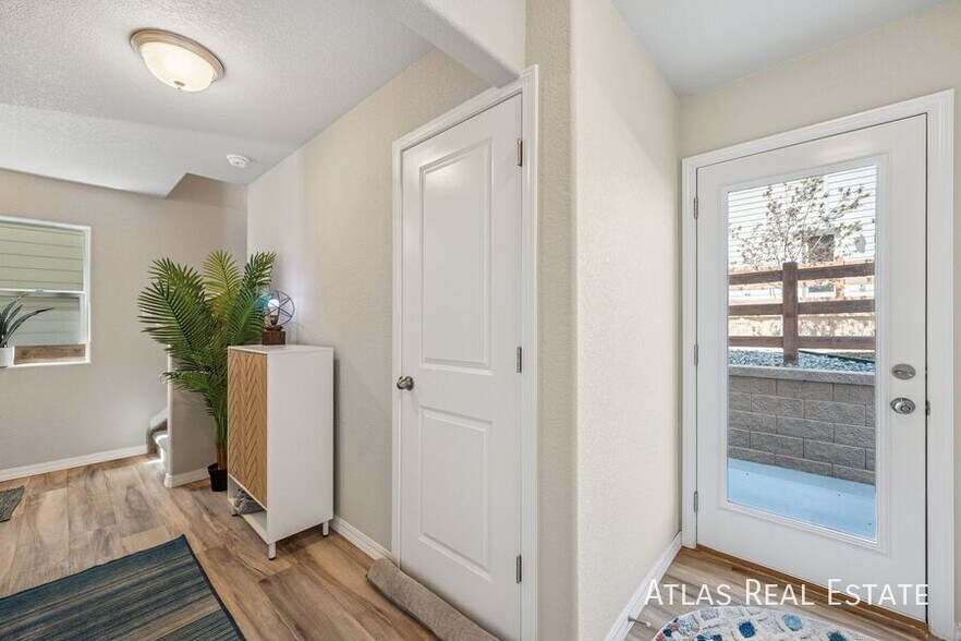 Building Photo - 7446 Marbled Wood Pt