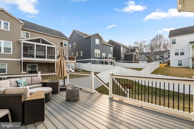 Building Photo - 68 SNOWDROP Dr