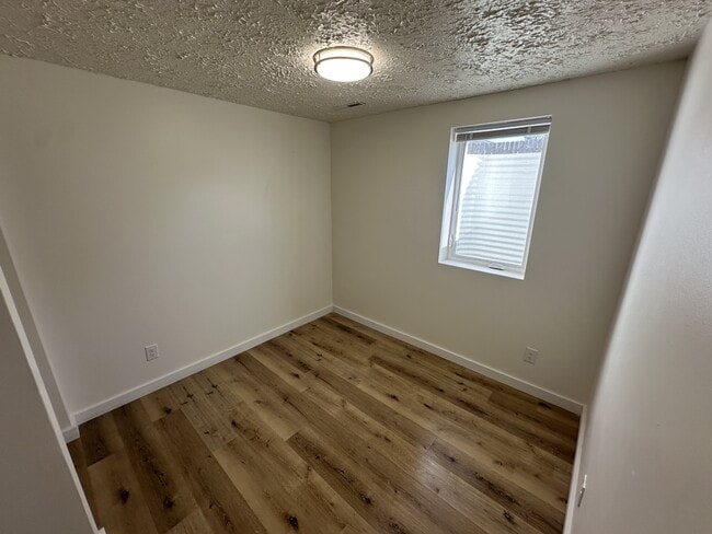 Building Photo - 505 E 23rd St