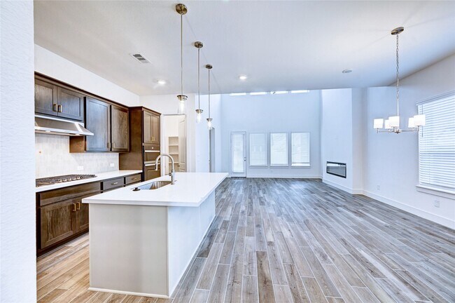 Building Photo - 7302 New Pecan Dr