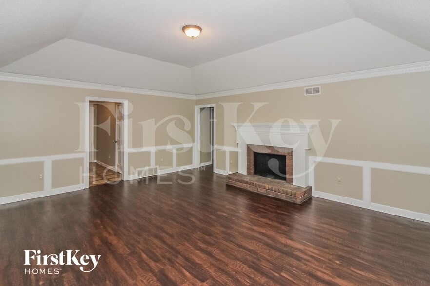 Building Photo - 7161 Oak Chase Ln