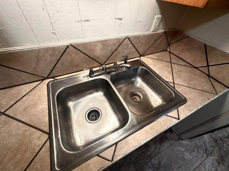 Building Photo - 3925 Camilla Dr