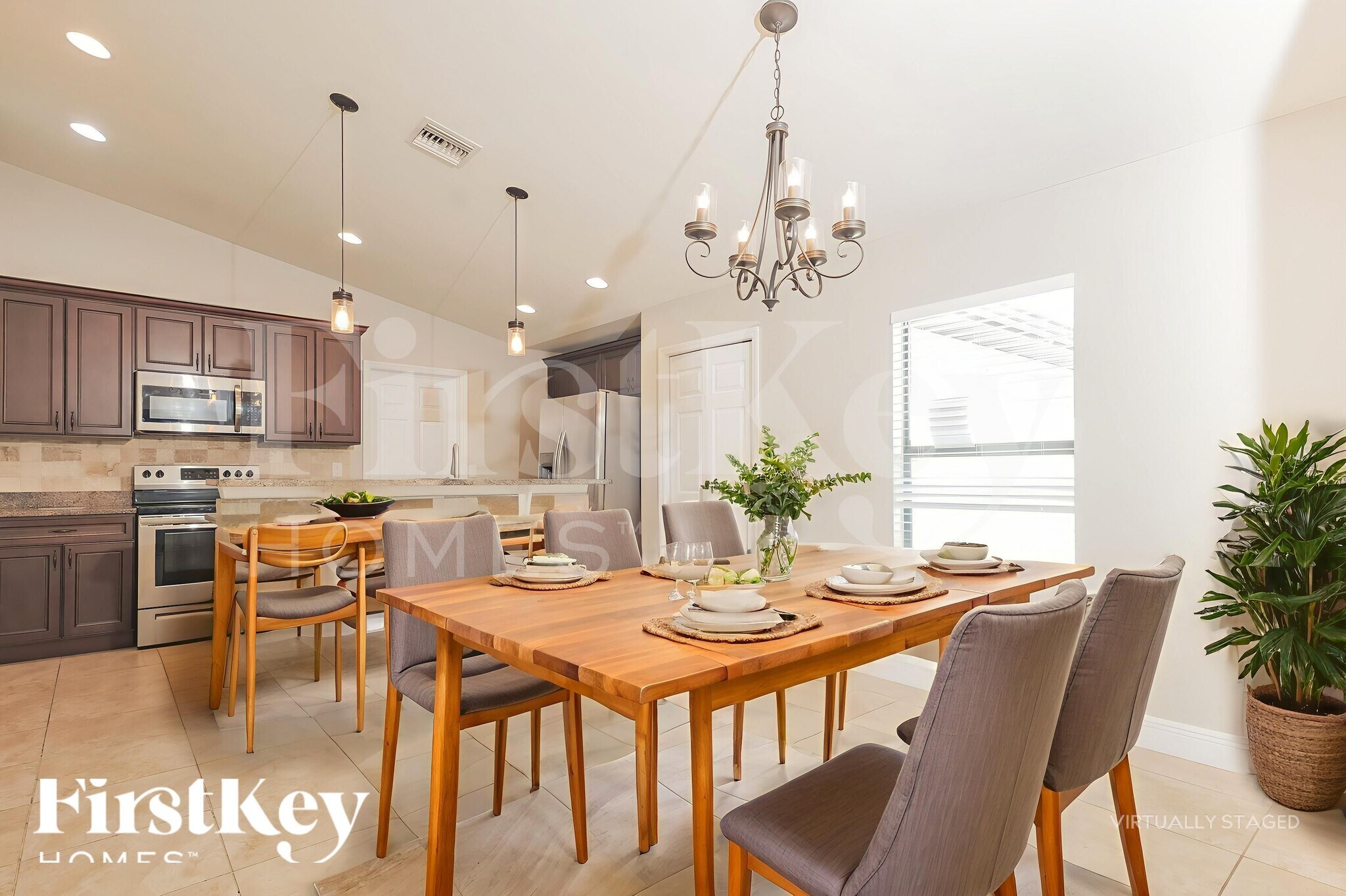 Building Photo - 1806 NE 2nd Ave