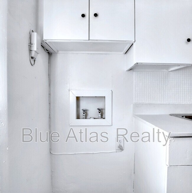Building Photo - 2725 Patricia Ln