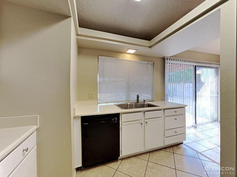 Building Photo - 1417 E Ironwood Dr