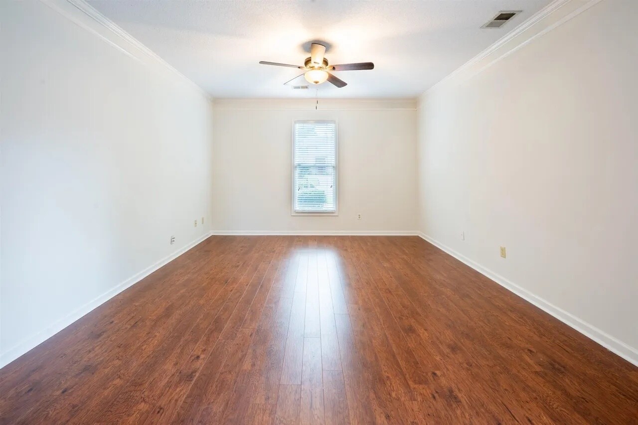 Building Photo - 3911 Lighthouse Ln