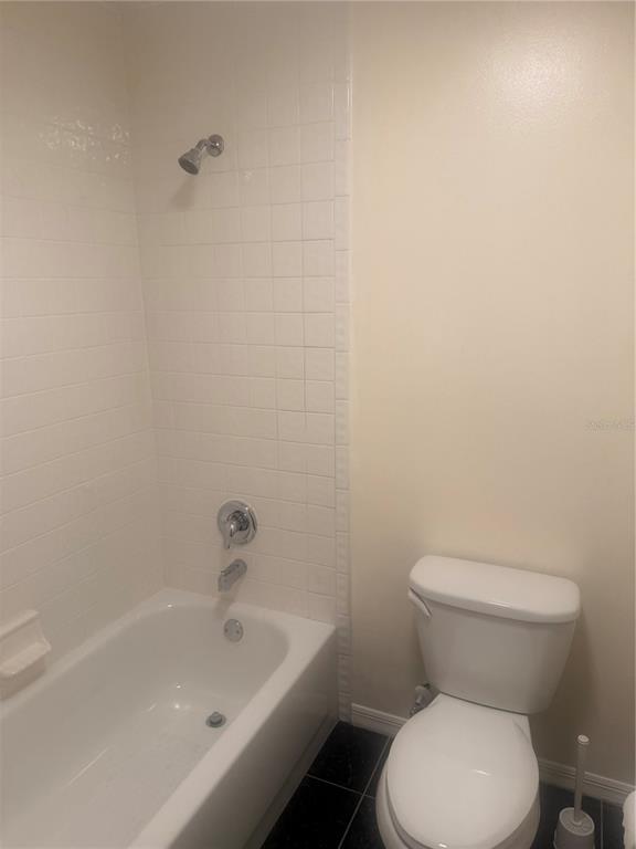 Building Photo - 8741 Village Green Blvd