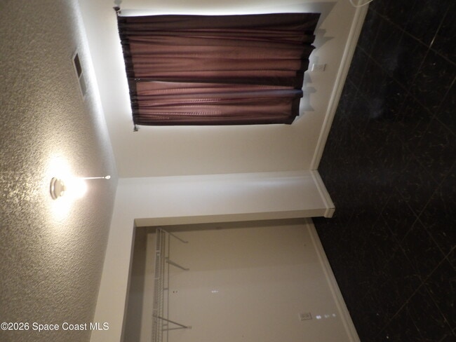 Building Photo - 6318 Hudson Rd