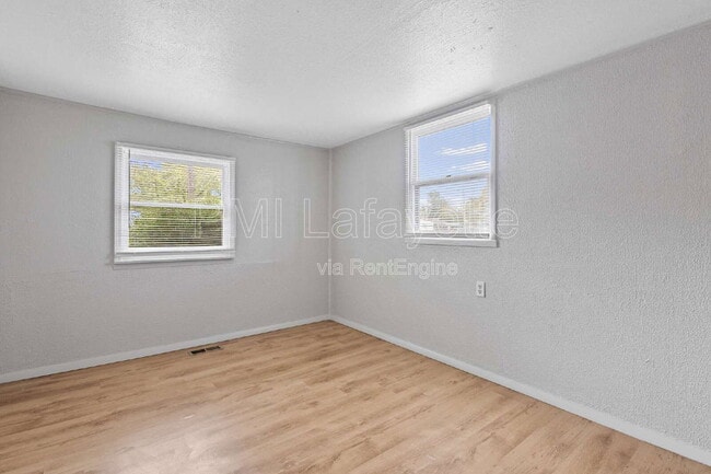 Building Photo - 902 Eastwich Dr