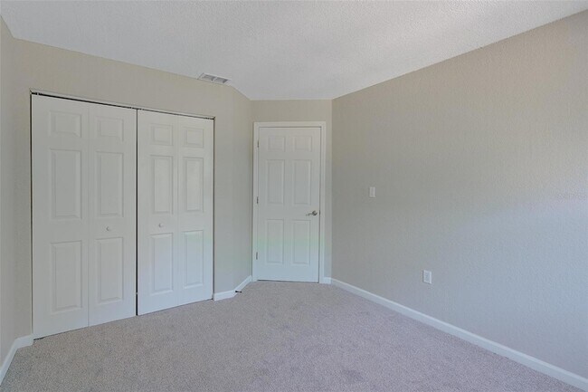 Building Photo - 12293 Sailwinds Dr