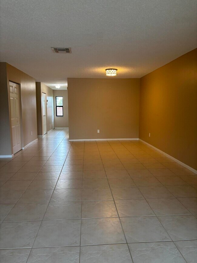 Building Photo - 21500 Cypress Hammock Dr