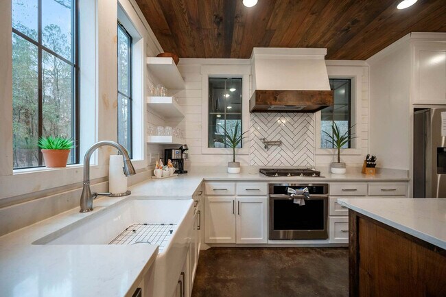 Building Photo - 295 Apple Rdg Ln