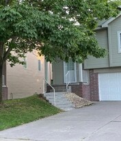 Building Photo - 4418 S 178th St