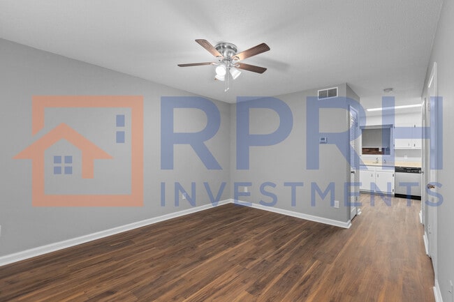 Building Photo - 670 Cedarbrook Ct