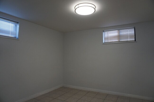 Building Photo - 3551 S 2200 W