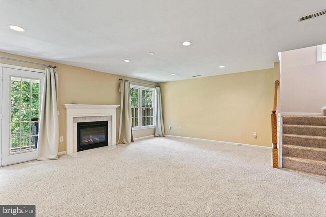 Building Photo - 8416 Cedarcreek Ct