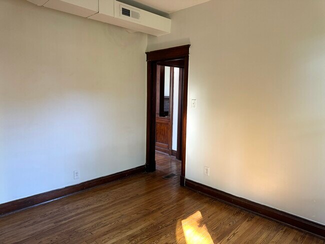 Building Photo - 2601 S Kingshighway Blvd