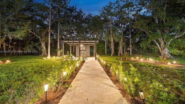 Building Photo - 5831 NW 81st Terrace