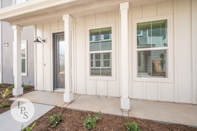 Building Photo - ‘Brambles’ Copper & Willow Home, 3BR/2.5BA, Built 2022 - With Solar!