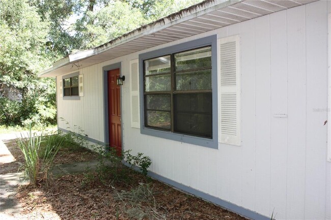 Building Photo - 7965 W Fern Pl