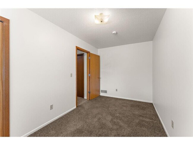 Building Photo - 949 Wescott Trail
