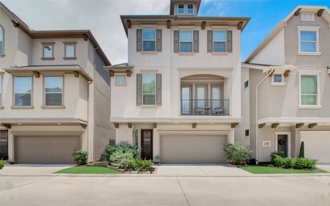 Primary Photo - 2015 Royal Landing Dr