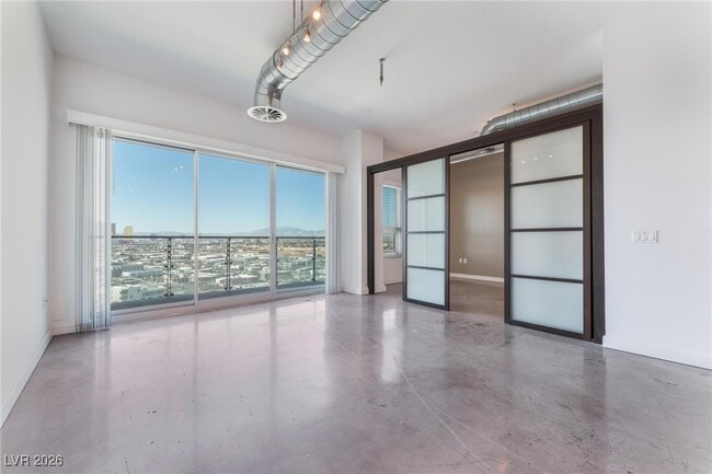 Building Photo - 200 Hoover Ave