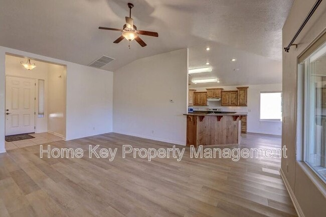 Building Photo - 259 S 300 W
