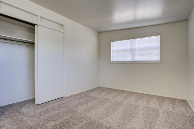 Building Photo - Wonderful 3/2 in Central Lubbock!