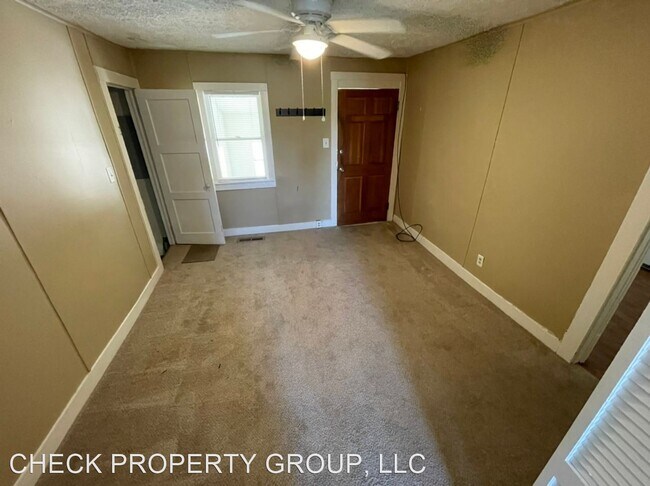 Building Photo - 3 br, 1 bath House - 712 Peytona Beach Road